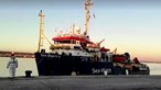 Hơn 400 người di cư được Sea Watch giải cứu bắt đầu lên bờ ở Ý